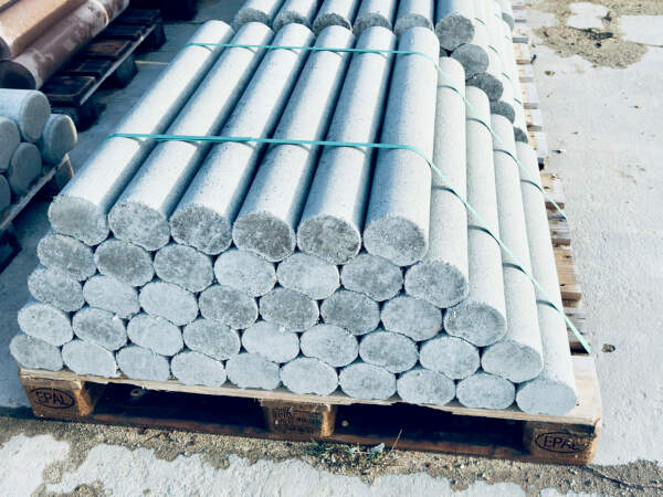  Betonpalisaden im Gartenbereich